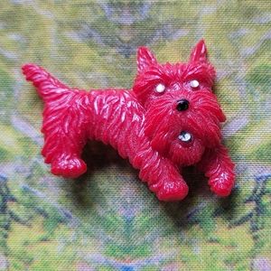 Vintage doggy pin.